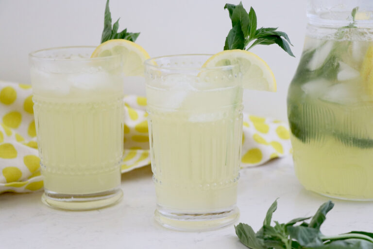 Fizzy Basil Lemonade