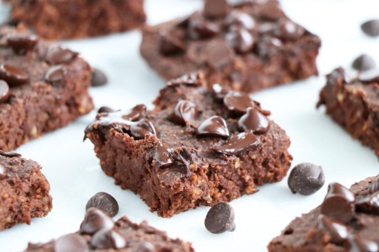 GLUTEN-FREE, VEGAN, FLOURLESS, BLACK BEAN… BROWNIES!!