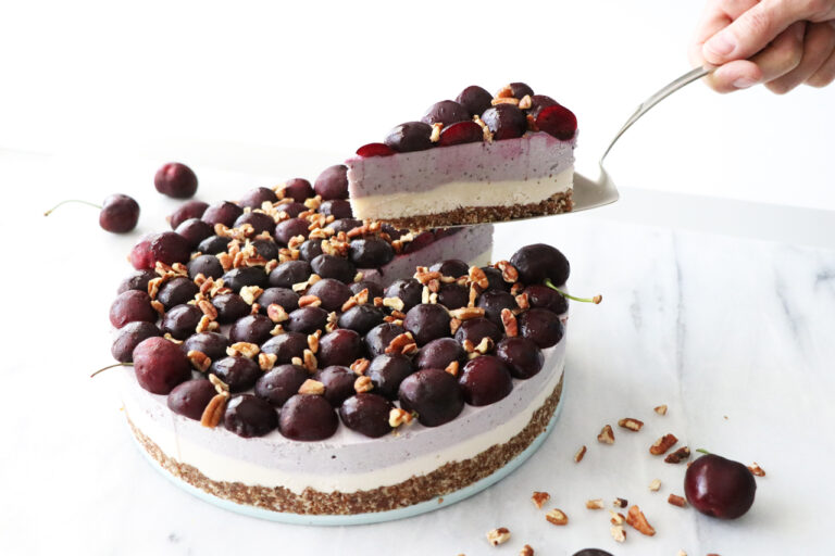 GLUTEN-FREE & VEGAN CHERRY CHEESECAKE!