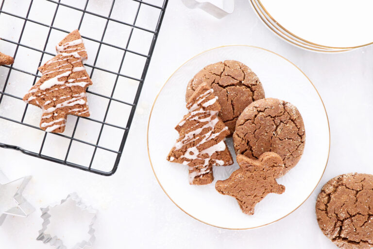 GLUTEN-FREE VEGAN GINGERBREAD COOKIES