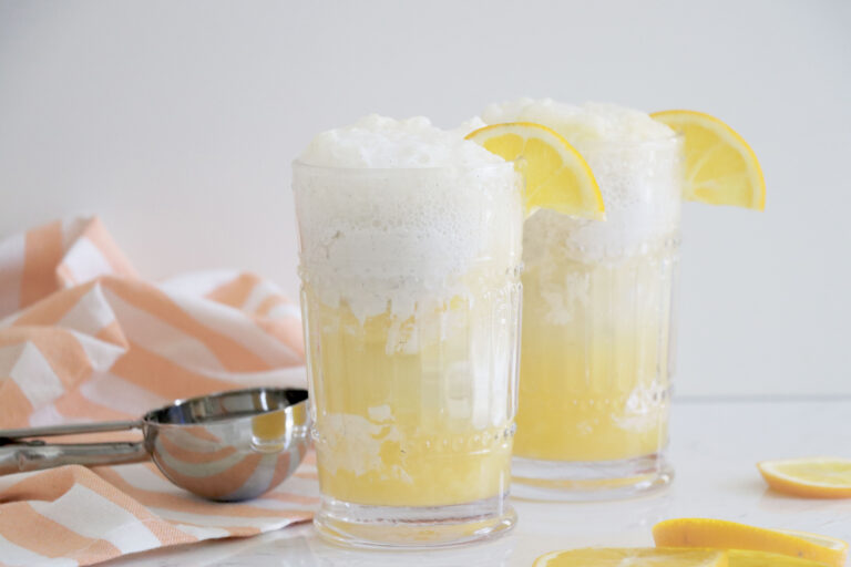 Sparkling Peach Lemonade Float