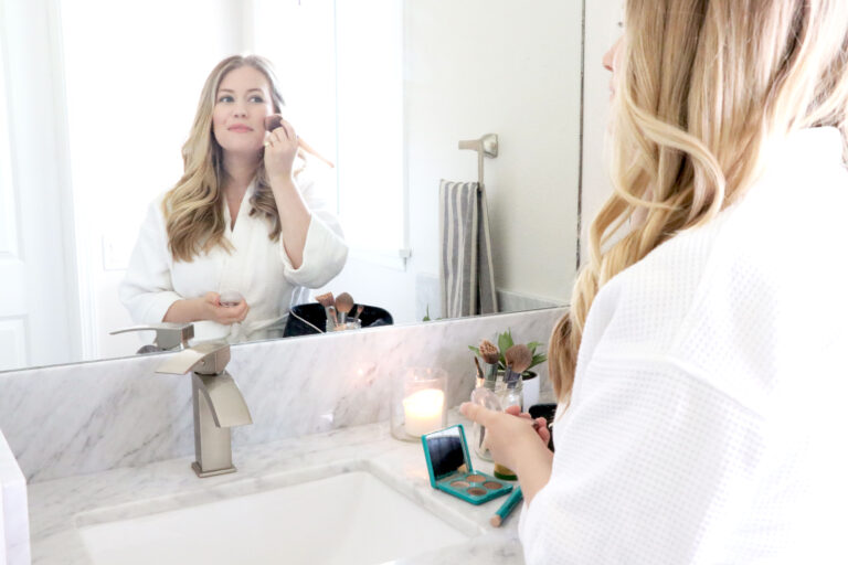 NATURAL ORGANIC MAKEUP