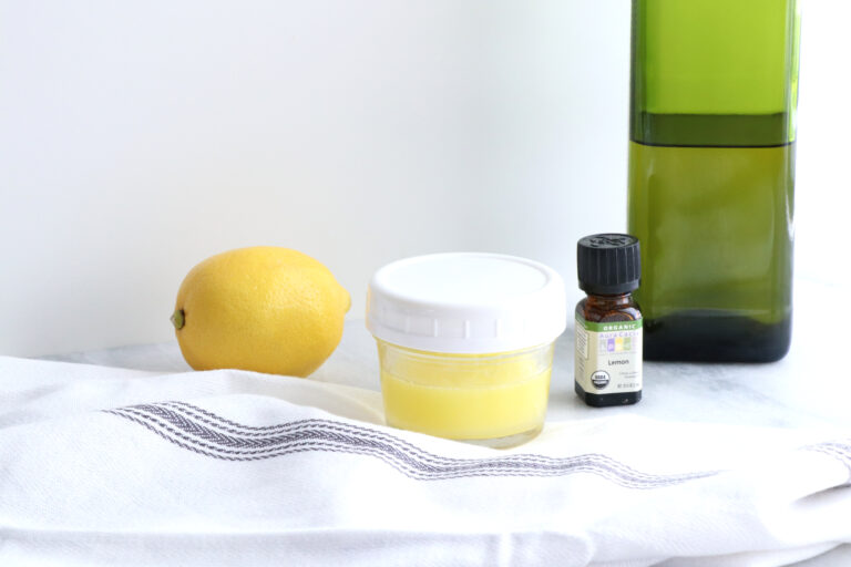 NATURAL LEMON WOOD POLISH