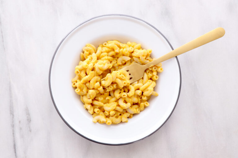 THE EASIEST VEGAN + GLUTEN-FREE MAC N’ “CHEESE”